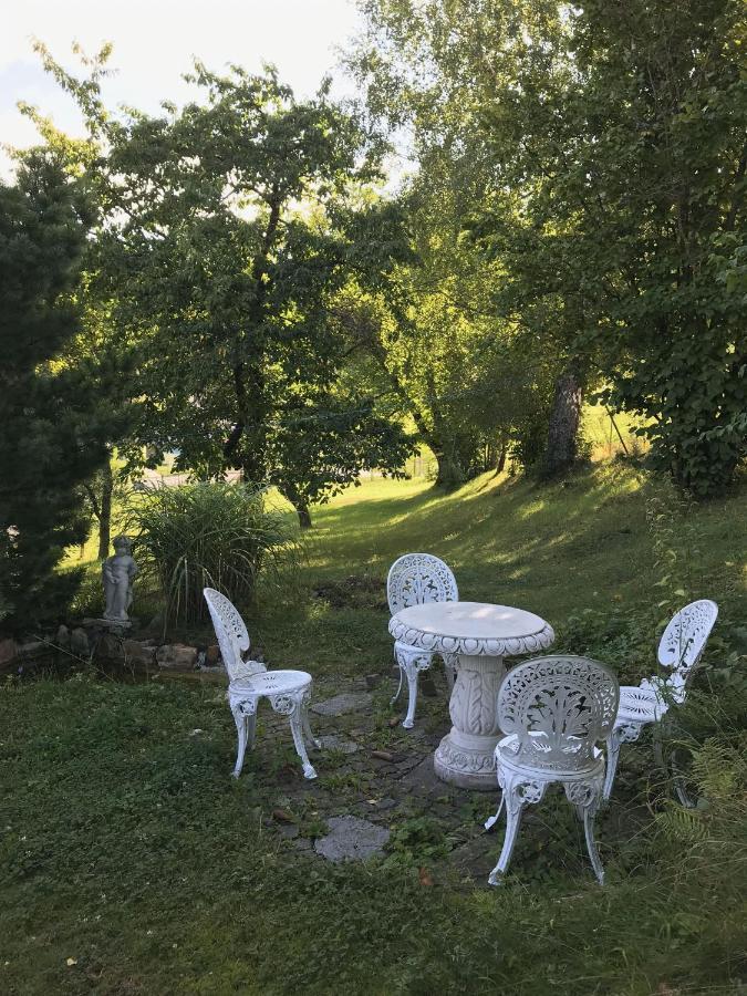 Ferienhaus Messern Exteriör bild